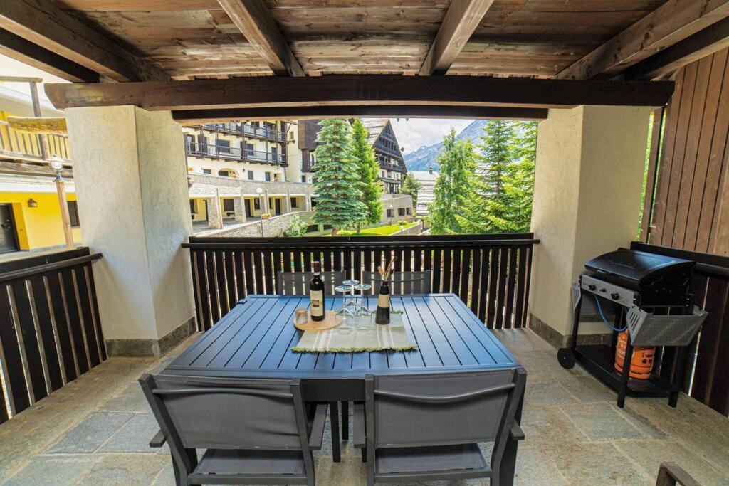 Ampia Terrazza 2Min Da Sestriere Apartment Grangesises Exterior foto