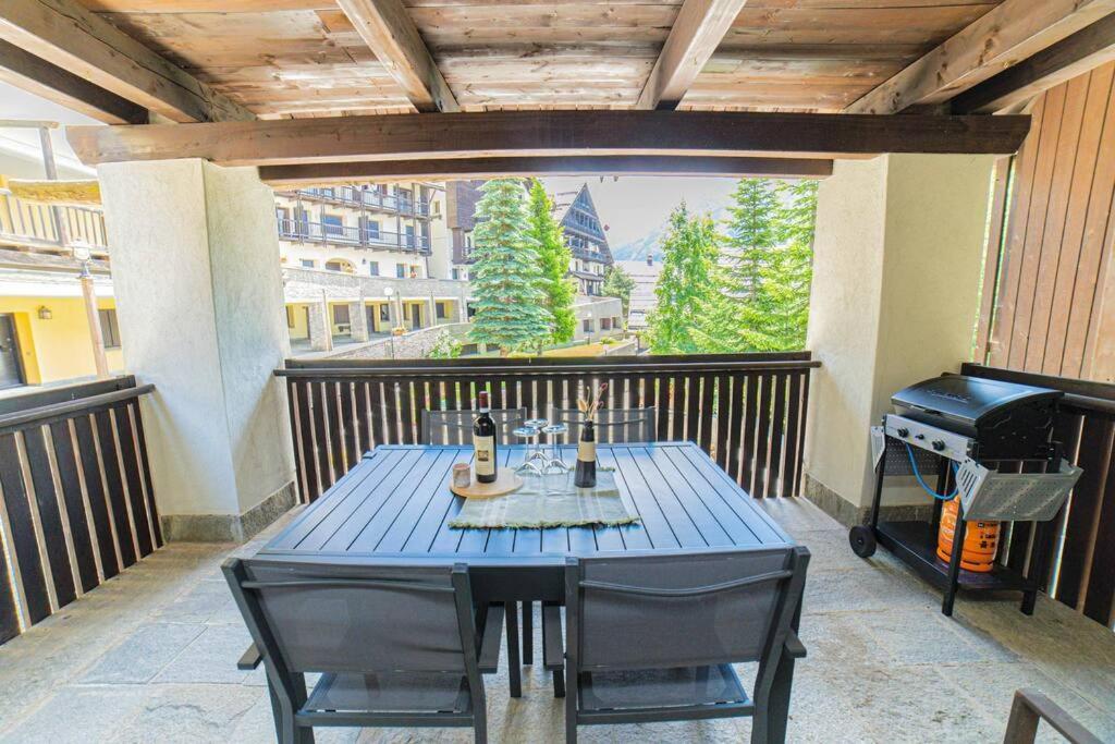 Ampia Terrazza 2Min Da Sestriere Apartment Grangesises Exterior foto