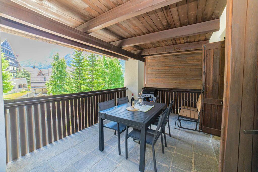 Ampia Terrazza 2Min Da Sestriere Apartment Grangesises Exterior foto